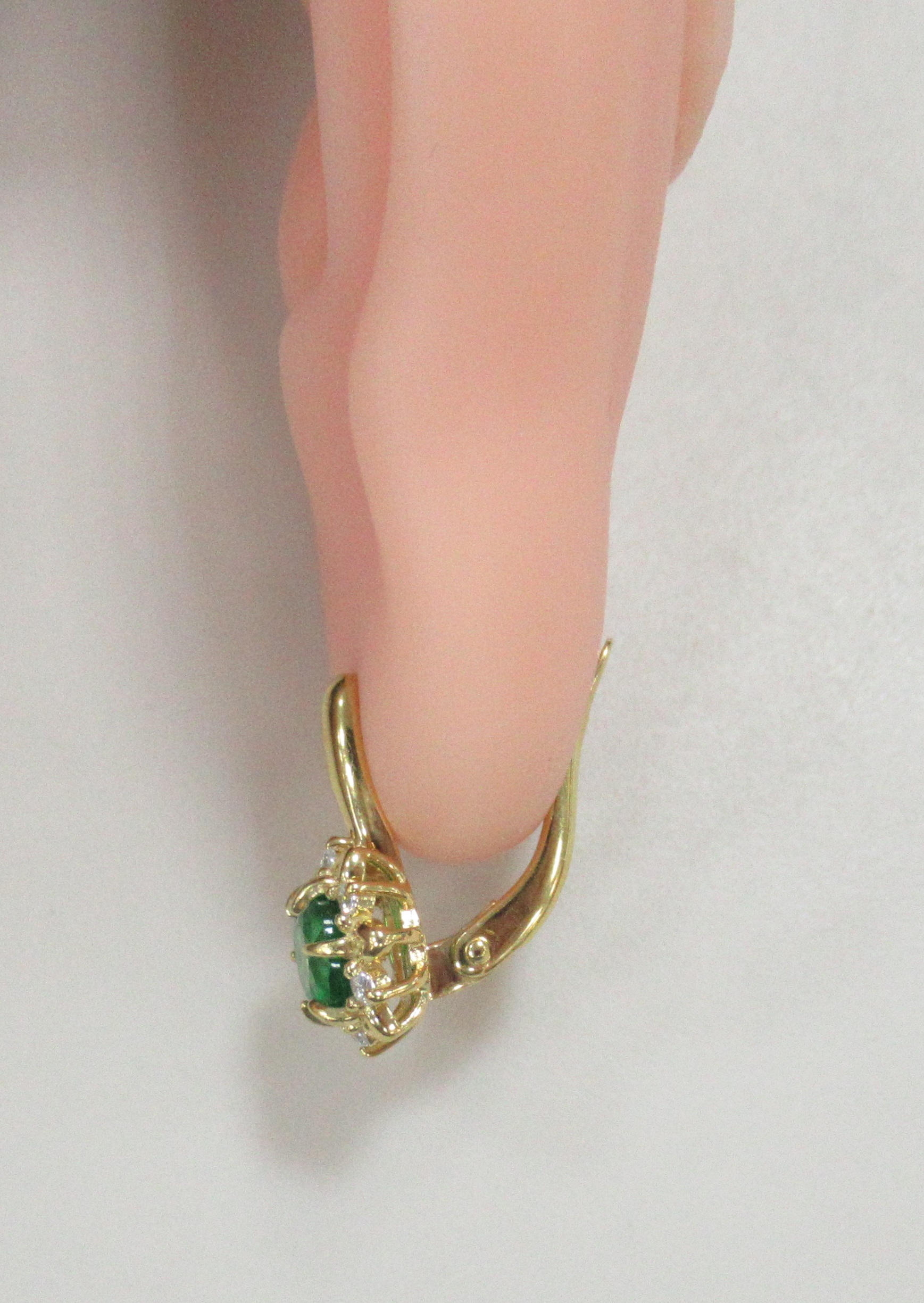 Серебряные серьги с зелеными топазами "Цветы"